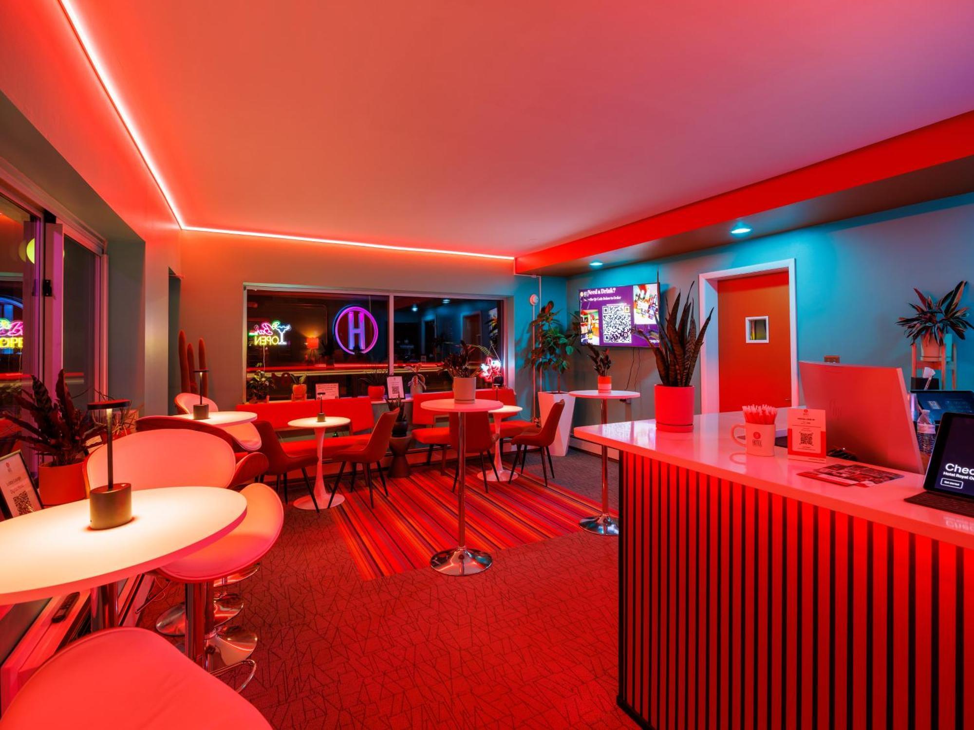 Hotel Royal Oak Ngoại thất bức ảnh